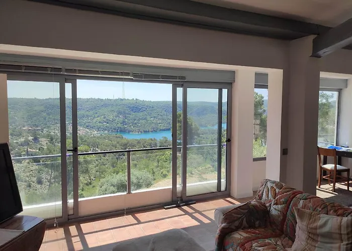 Les Reflets Du * 에스파롱-드-베르동